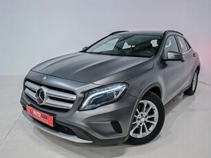 Mercedes-Benz GLA 220 d 4Matic 7G-DCT