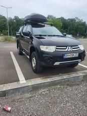 Mitsubishi L200