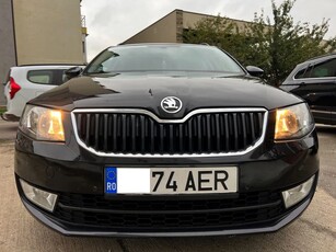 Skoda Octavia Combi 1.6 TDI Premium Edition