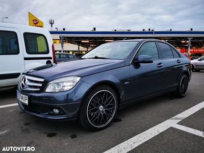 Mercedes-Benz C 200 T (BlueEFFICIENCY)