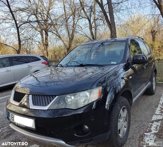 Mitsubishi Outlander 2.0 DI-D Instyle