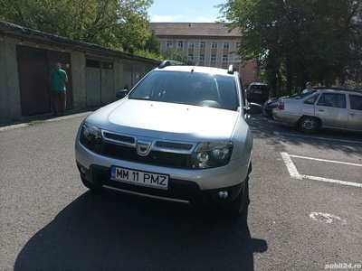 Vând Dacia Duster 2013