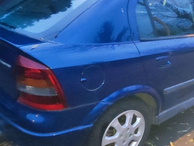 Opel Astra 2004