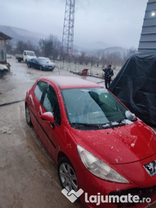 Peugeot 207 impecabil