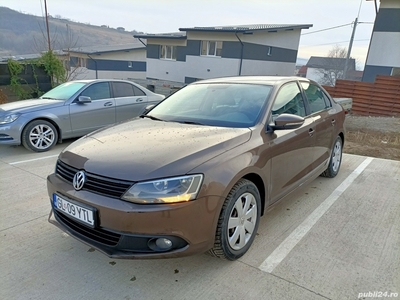 VW jetta 2012 diesel consum 4,5%, revizie si distributie, 233.500 km