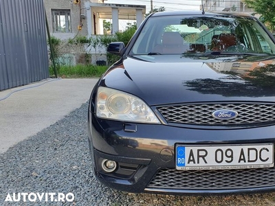 Ford Mondeo 3.0 V6 ST220