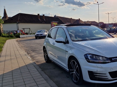 Golf 7 GTD Sport & Sound - Panoramic Sighisoara