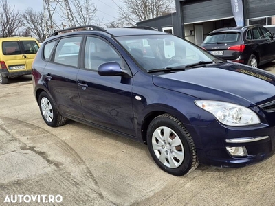 Hyundai I30 i30cw 1.6 blue Classic