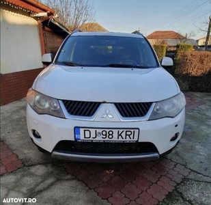 Mitsubishi Outlander 2.0 DI-D Intense+