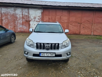 Toyota Land Cruiser 3.0l Turbo D-4D A/T AVS Luxury