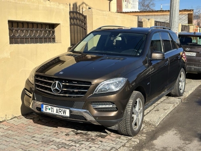Vand/Schimb/Mercedes ML-2014-3.0D/14500€ cash/16000€ variante Bucuresti Sectorul 3