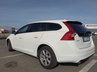 Vând Volvo V60 D3 Roman