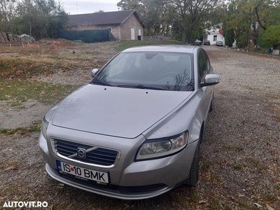 Volvo S40