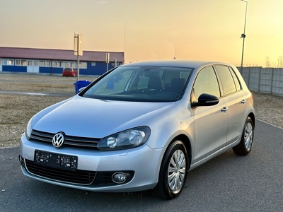 Vw Golf 1.2 Benzina ( 105 Cp) Oradea