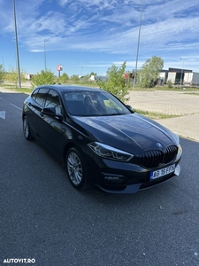 BMW Seria 1 118i Aut. Sport Line