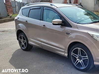 Ford Kuga 2.0 TDCi 4WD Powershift Vignale