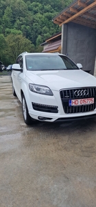 Audi Q7 sline