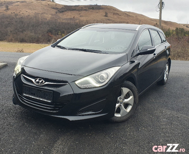 Hyundai i40 Automat 6+1 viteze 1.7CRDi 136cp Euro 5 Navi Camera Padele