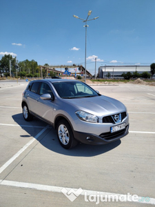 Nissan Qashqai masina