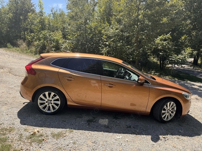 De vânzare Volvo v40 D 2