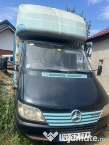 Food track mercedes sprinter