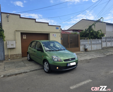 FORD FIESTA - 2007 UNIC PROPRIETAR - ( 63.000 KM ) ESTE CA NOUĂ