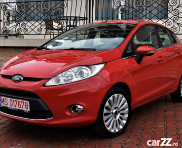 Ford Fiesta Titanium an 2010 motor 14 benzina 96CP