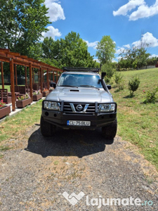 Nissan Patrol Y61