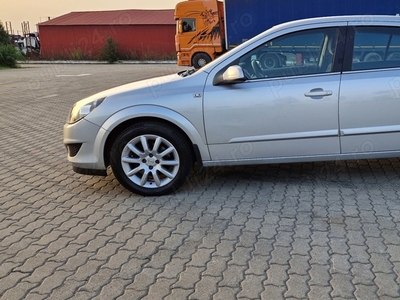 Opel Astra h 1.4 benzina Înmatriculat în Ro