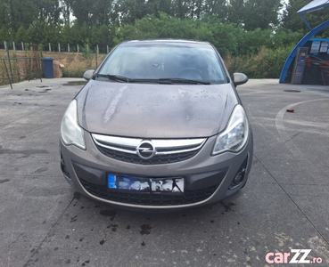 Opel Corsa D proprietar