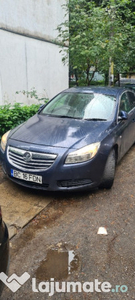 Opel Insignia cu volan pe dreapta