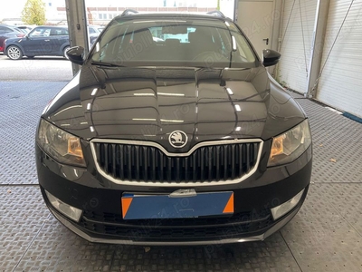 Skoda Octavia Combi, 2.0 TDi, manuala.