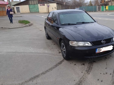 Vand opel vectra b in stare buna