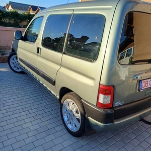 Vând Peugeot Partner 1.6 HDI, 90 CP, an fab 2007