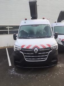 Vand Renault cu nacela 12.5m