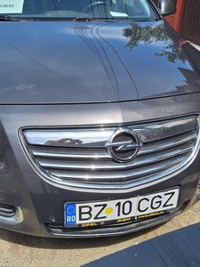 Vindem opel insignia 1.8 benzina