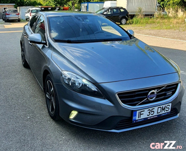 Volvo v40 R design 2.0 190cp