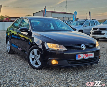 VW Jetta / 2011 / 1.6 TDI / 105 CP / GARANTIE 12 luni / RATE fixe