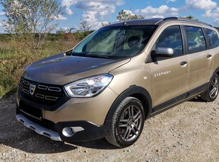 Dacia Lodgy Stepway 7 locuri, fabricatie 2021, motor 1,5 diesel, rulaj 32.000 km