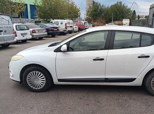 vând Renault Megane 3 1.5dci hatchback din 2010 E5