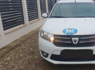 Dacia Logan masina