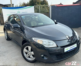 Renault Megane 1.6 16V 110 Paris Business