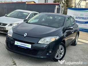 Renault Megane 1.6 16V 110 Paris Business