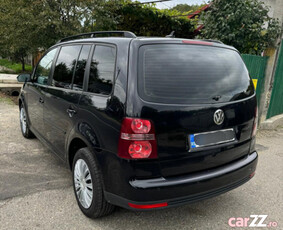 Volkswagen Touran facelift 7 locuri 1.9 TDI