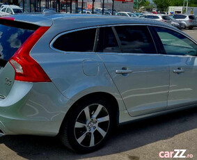 2013 Volvo V 60 D6 Plug-in Hybrid Summum AWD