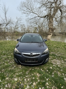 Opel Astra 1.7 CDTi an 2010 euro 5 Navi Periam
