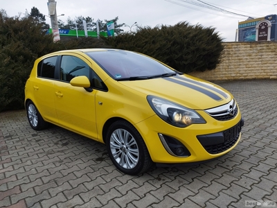 Opel CORSA Color edition, 2012, volan încălzit, scaune încălzite