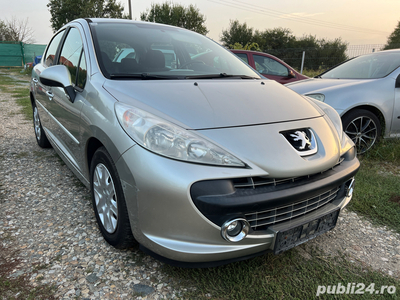 Peugeot 207 1.4 benzina fab 2009 klima!!!