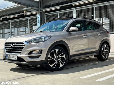 Hyundai Tucson 2.0 CRDI 4WD 8AT Luxury