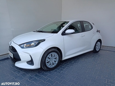 Toyota Yaris 1.5 VVT-i HSD Active